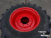 Räder, Reifen, Felgen & Distanzringe Kleber 320/85R24 KLEBER 8 gaats Fendt 80%