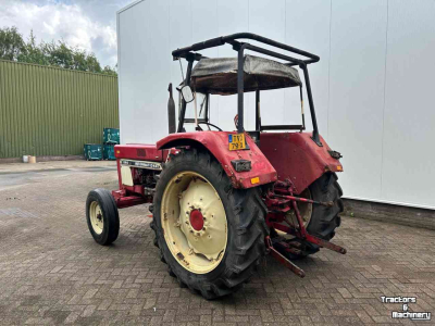 Schlepper / Traktor International 644