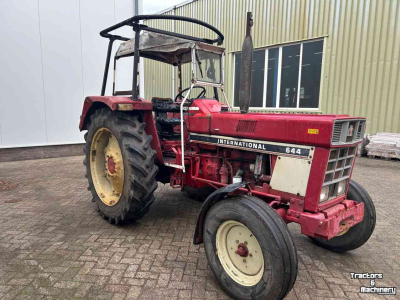 Schlepper / Traktor International 644