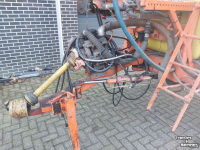Feldspritze Douven Getrokken veldspuit 2000 liter 27 meter breed