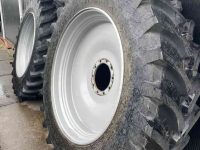 Räder, Reifen, Felgen & Distanzringe  480/80R46