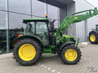 Schlepper / Traktor John Deere 5100M