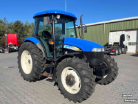 Schlepper / Traktor New Holland TD90 D