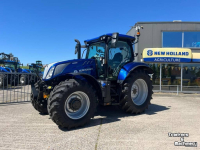 Schlepper / Traktor New Holland T 6.180