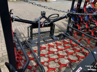 Weide-belüfter / Weide-egge  8 meter en 6 meter zware weidesleep