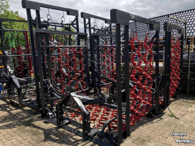 Weide-belüfter / Weide-egge  8 meter en 6 meter zware weidesleep