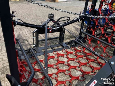 Weide-belüfter / Weide-egge  8 meter en 6 meter zware weidesleep