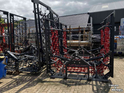 Weide-belüfter / Weide-egge  8 meter en 6 meter zware weidesleep