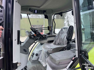 Schlepper / Traktor Claas Arion 550