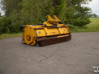 Schlegelmulchgeräte Herder kmu 180 klepelmaaier mulcher mower Mähausleger