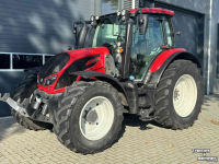 Schlepper / Traktor Valtra N104 Active