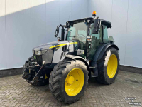 Schlepper / Traktor John Deere 5090M