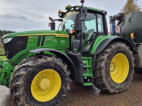 Schlepper / Traktor John Deere 6M230