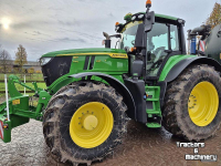 Schlepper / Traktor John Deere 6M230