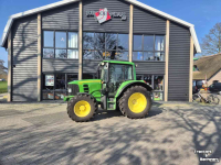 Schlepper / Traktor John Deere 6230