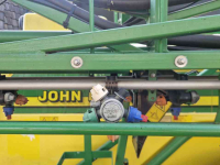 Anhängefeldspritze John Deere 624