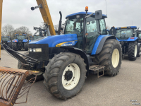 Schlepper / Traktor New Holland TM 140