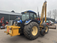 Schlepper / Traktor New Holland TM 140
