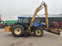 Schlepper / Traktor New Holland TM 140