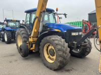 Schlepper / Traktor New Holland TM 140