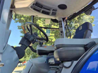 Schlepper / Traktor New Holland T7.315 HD AC 40Kmh. Lucht, Fronthef, geveerde vooras en cabine.