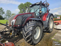 Schlepper / Traktor Valtra T203 Direct - Trekker met voorlader