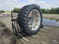 Schlepper / Traktor Valtra T203 Direct - Trekker met voorlader