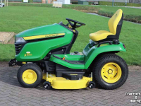 Aufsitzrasenmäher John Deere X590
