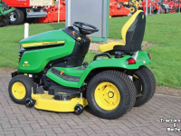 Aufsitzrasenmäher John Deere X590
