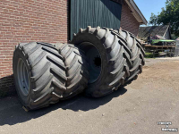 Räder, Reifen, Felgen & Distanzringe Michelin 900/50R42 710/55R30