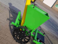 Kartoffellegemaschine  1 Rij aardappelplanter
