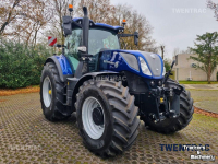Schlepper / Traktor New Holland T 7.300 PLMi