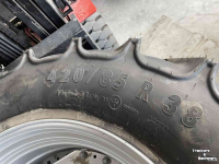 Räder, Reifen, Felgen & Distanzringe Mitas 340/85R28 en 340/85R 38 op verstelbare velgen