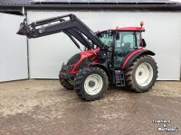 Schlepper / Traktor Valtra A104MH4