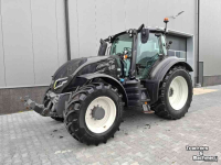 Schlepper / Traktor Valtra T 215 Direct Twintrac