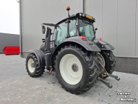Schlepper / Traktor Valtra T 215 Direct Twintrac