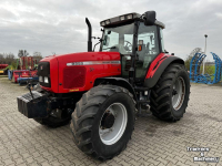 Schlepper / Traktor Massey Ferguson 8220 Dynashift