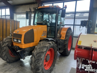 Schlepper / Traktor Renault 550 RZ