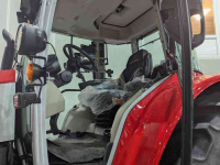 Schlepper / Traktor Massey Ferguson MF 5S 125