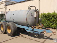 Gülletankwagen / Güllefässer Jako 5000 liter tandemas mesttank giertank vacuumtank waterwagen