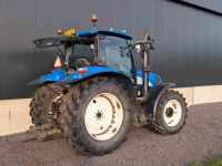 Schlepper / Traktor New Holland ts100a