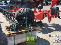 Pflüge Kuhn Vari Master L 5 ET Ploeg
