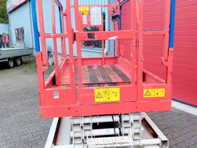 Scherenarbeitsbühnen Genie GS-2046
