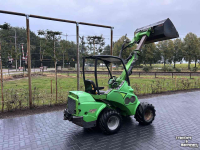 Radlader Avant 528