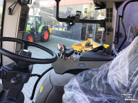 Schlepper / Traktor Case-IH Maxxum 150 cvx compacte 6 cilinder