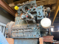 Motor Kubota v2003