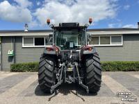 Schlepper / Traktor Massey Ferguson 5M.125 Dyna-4 Essential