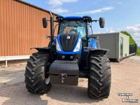 Schlepper / Traktor New Holland T 7.230 Classic
