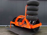 Silo Verdichtungswalze Hofstede Kuil silage verdichting aandruk wals , side shift , hydraulische zij arm