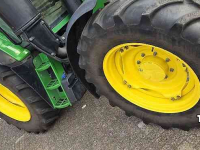 Schlepper / Traktor John Deere 6090M